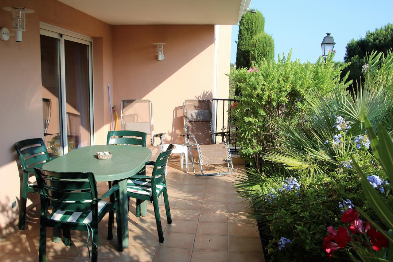 Appartement Les Pins Bleus A8 생트막시메 외부 사진